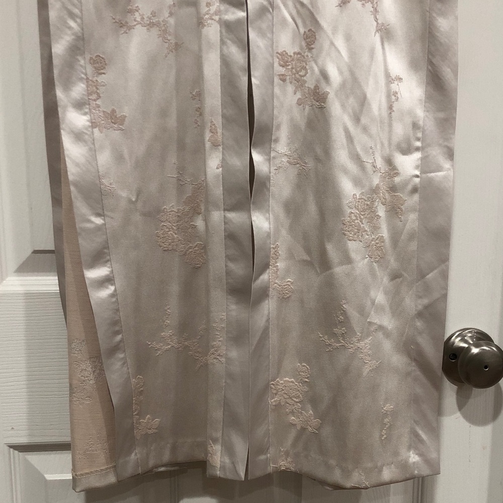 Sally USA Sleeveless Floral Satin Cheongsam Dress - Picture 16 of 17